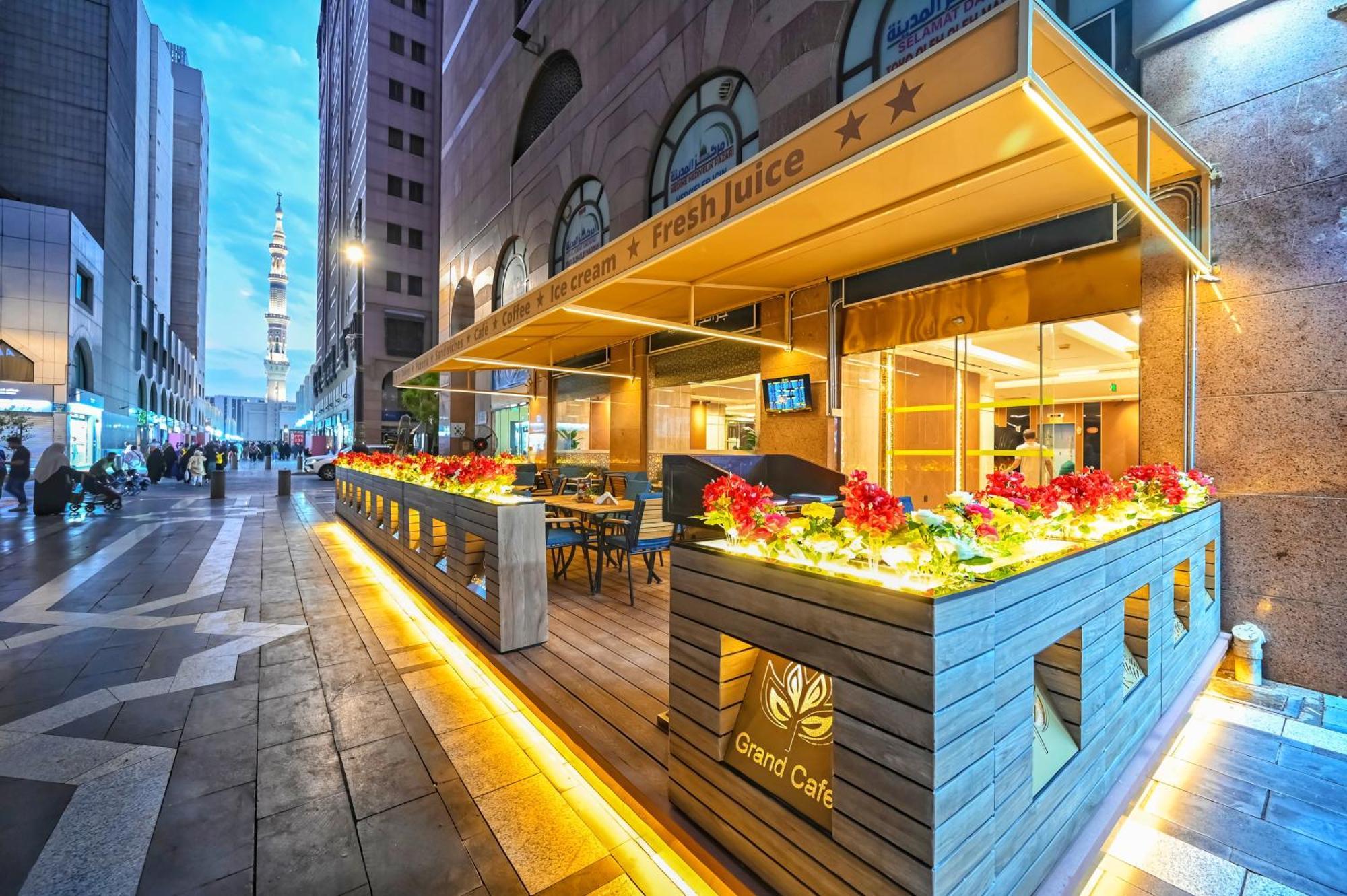 Grand Plaza Al Madina Hotell Medina Exteriör bild
